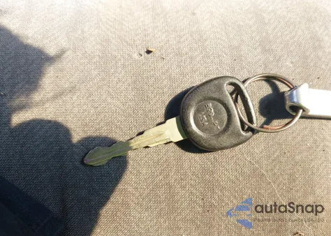 2003 Buick Lesabre Custom from USA, damaged, VIN 1G4HP52K434201791